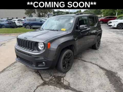 Gray 2018 Jeep Renegade Altitude for sale in Overland Park, KS