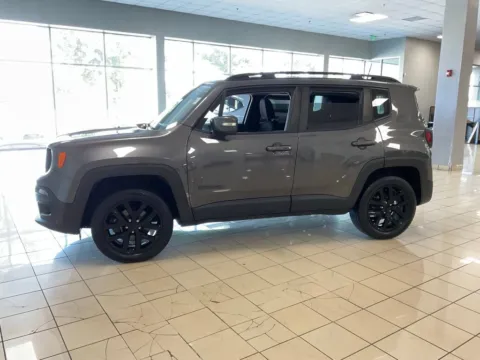 More photos of 2018 Jeep Renegade Altitude at Acura of Overland Park, KS