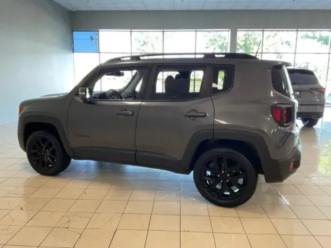 More photos of 2018 Jeep Renegade Altitude at Acura of Overland Park, KS