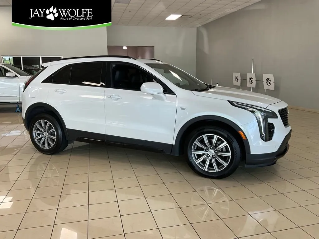 White 2019 Cadillac XT4 FWD Sport for sale in Overland Park, KS