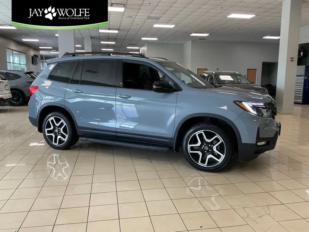 Gray 2023 Honda Passport Elite for sale in Overland Park, KS