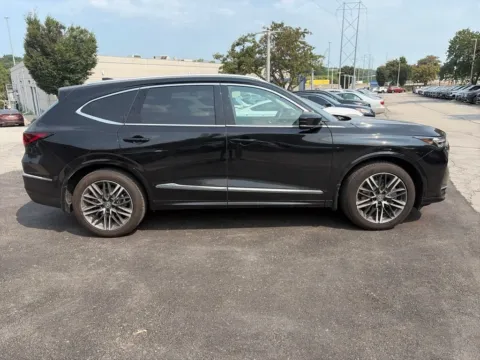 More photos of 2025 Acura MDX w/Advance Package at Acura of Overland Park, KS
