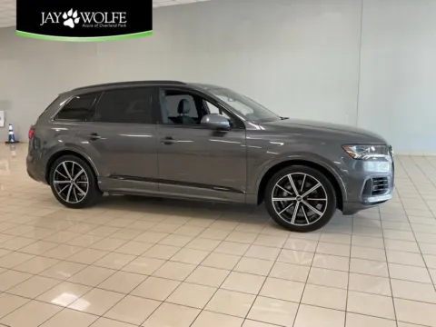 Gray 2022 Audi Q7 Prestige for sale in Overland Park, KS