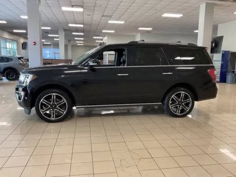 More photos of 2021 Ford Expedition Limited at Acura of Overland Park, KS