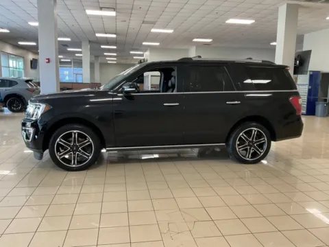 More photos of 2021 Ford Expedition Limited at Acura of Overland Park, KS