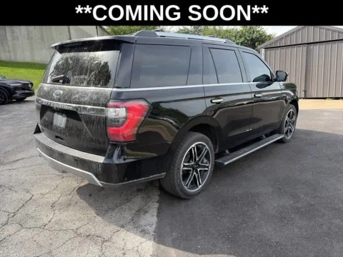 More photos of 2021 Ford Expedition Limited at Acura of Overland Park, KS