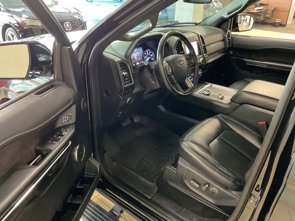 More photos of 2021 Ford Expedition Limited at Acura of Overland Park, KS