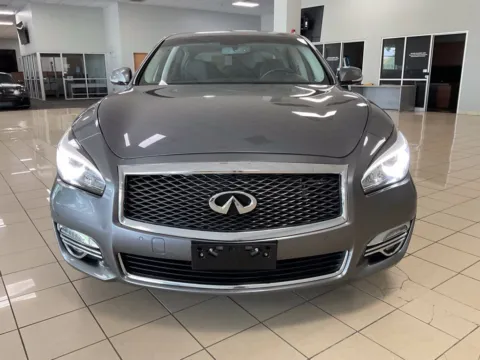 Photos of 2019 INFINITI Q70L 3.7 LUXE for sale in Overland Park, KS at Acura of Overland Park