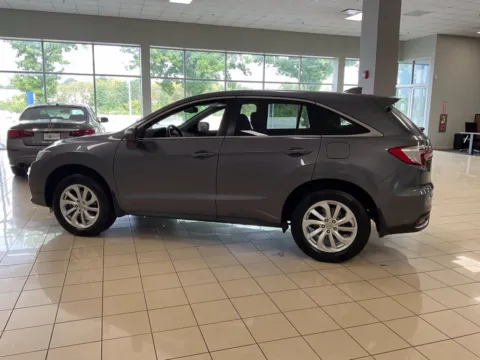 More photos of 2017 Acura RDX at Acura of Overland Park, KS