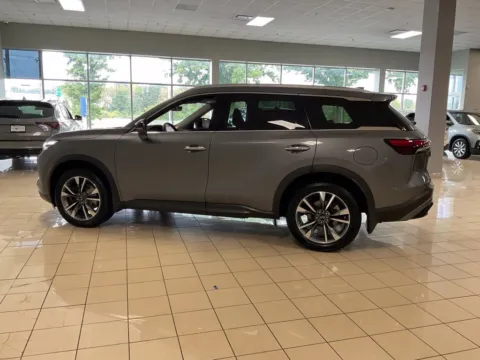 More photos of 2023 INFINITI QX60 LUXE at Acura of Overland Park, KS