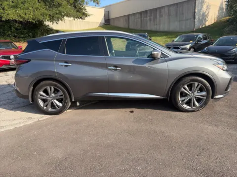 More photos of 2019 Nissan Murano Platinum at Acura of Overland Park, KS