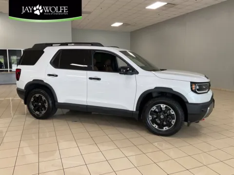 White 2026 Honda Passport TrailSport Elite for sale in Overland Park, KS