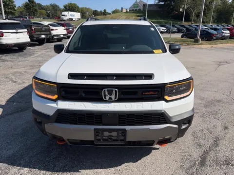 Another view of 2026 Honda Passport TrailSport Elite for sale in Overland Park, KS at Acura of Overland Park