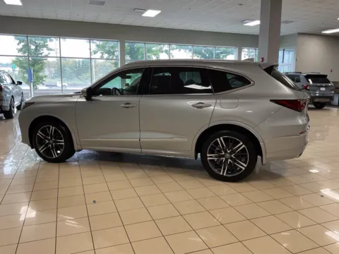 More photos of 2026 Acura MDX w/Advance Package at Acura of Overland Park, KS