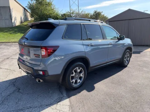 More photos of 2022 Honda Passport TrailSport at Acura of Overland Park, KS