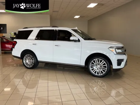 White 2023 Ford Expedition Limited for sale in Overland Park, KS