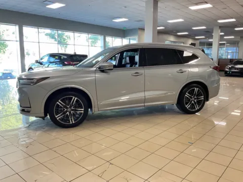 More photos of 2026 Acura MDX w/Advance Package at Acura of Overland Park, KS