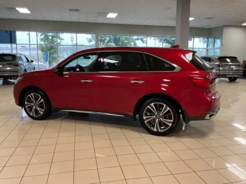More photos of 2019 Acura MDX w/Technology Pkg at Acura of Overland Park, KS