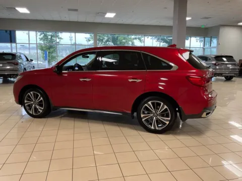 More photos of 2019 Acura MDX w/Technology Pkg at Acura of Overland Park, KS