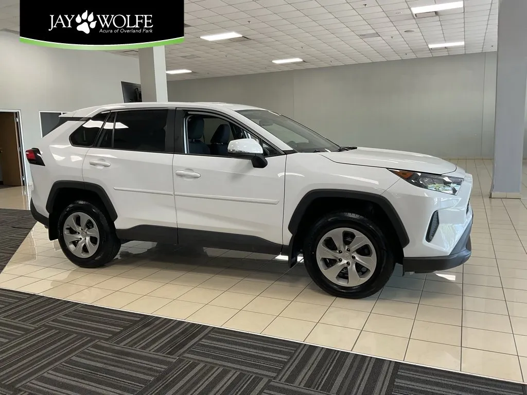 2022 Toyota RAV4 LE for sale in Overland Park, KS