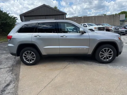 More photos of 2015 Jeep Grand Cherokee Limited at Acura of Overland Park, KS
