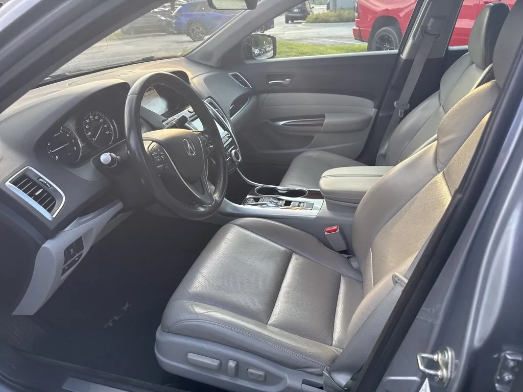 2015 Acura TLX Technology photo 4