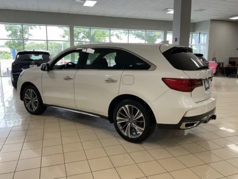 More photos of 2017 Acura MDX w/Technology Pkg at Acura of Overland Park, KS