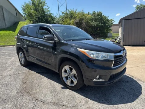 Another view of 2016 Toyota Highlander Limited for sale in Overland Park, KS at Acura of Overland Park