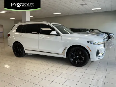 White 2021 BMW X7 xDrive40i for sale in Overland Park, KS