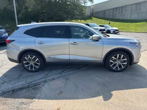 More photos of 2023 Acura MDX w/Technology Package at Acura of Overland Park, KS