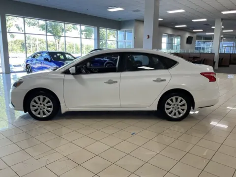 More photos of 2017 Nissan Sentra SV at Acura of Overland Park, KS