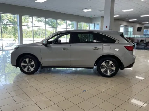 More photos of 2016 Acura MDX 3.5L at Acura of Overland Park, KS