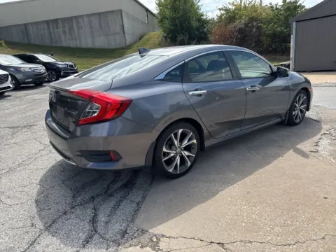 More photos of 2019 Honda Civic Sedan Touring at Acura of Overland Park, KS