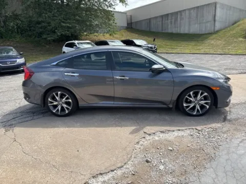 More photos of 2019 Honda Civic Sedan Touring at Acura of Overland Park, KS