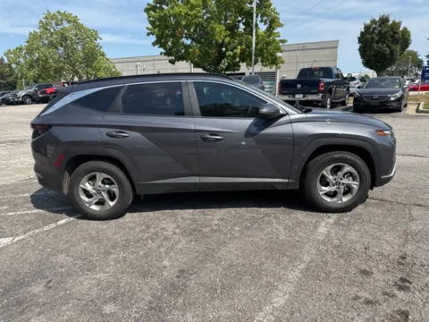 More photos of 2023 Hyundai Tucson SEL at Acura of Overland Park, KS