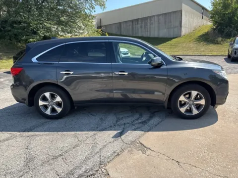 More photos of 2016 Acura MDX 3.5L at Acura of Overland Park, KS
