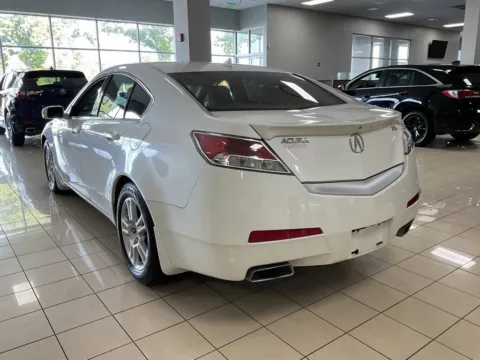 More photos of 2011 Acura TL Tech at Acura of Overland Park, KS
