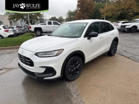 White 2025 Honda HR-V Sport for sale in Overland Park, KS