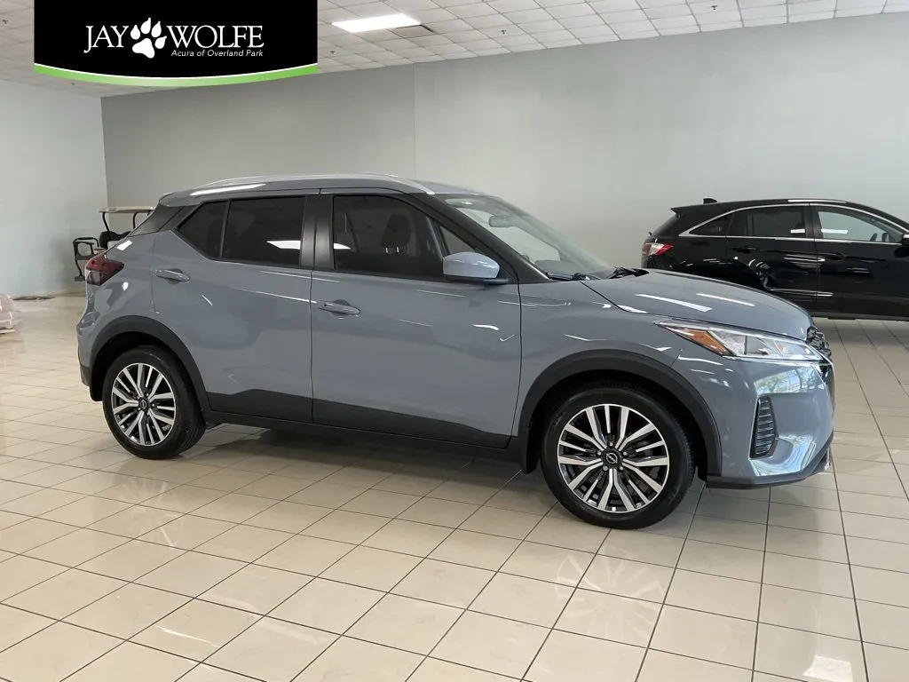 Gray 2024 Nissan Kicks SV for sale in Overland Park, KS