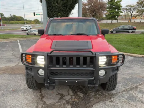 Photos of 2006 HUMMER H3 for sale in Overland Park, KS at Acura of Overland Park