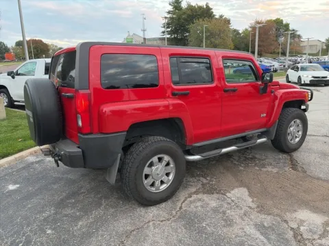 More photos of 2006 HUMMER H3 at Acura of Overland Park, KS