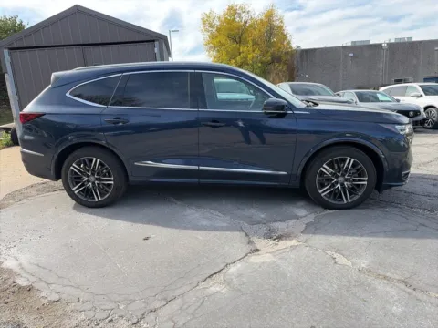 More photos of 2025 Acura MDX w/Advance Package at Acura of Overland Park, KS