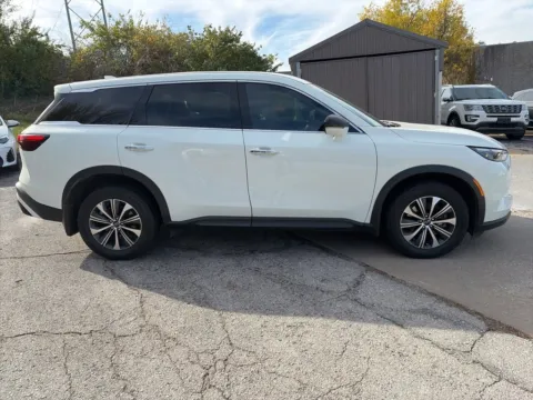 More photos of 2023 INFINITI QX60 PURE at Acura of Overland Park, KS