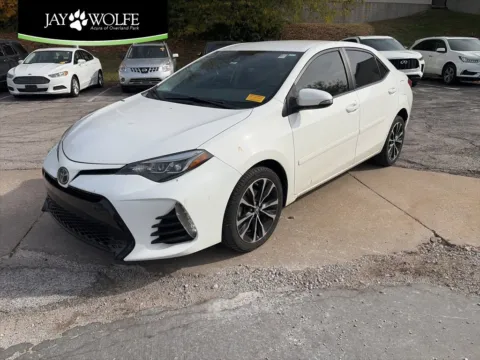 White 2019 Toyota Corolla SE for sale in Overland Park, KS