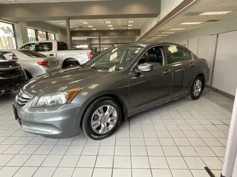 Another view of 2012 Honda Accord SE for sale in Kansas City, MO at Jay Wolfe Auto Outlet