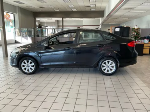 More photos of 2013 Ford Fiesta SE at Jay Wolfe Auto Outlet, MO