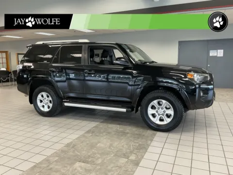 Red 2016 Toyota 4Runner SR5 Premium for sale in Kansas City, MO