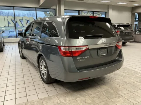 More photos of 2012 Honda Odyssey EX-L at Jay Wolfe Auto Outlet, MO