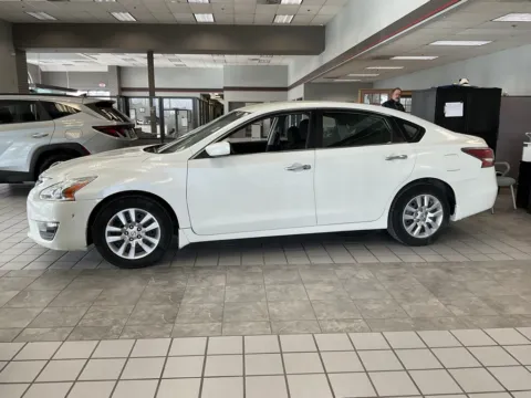 Another view of 2014 Nissan Altima 2.5 S for sale in Kansas City, MO at Jay Wolfe Auto Outlet