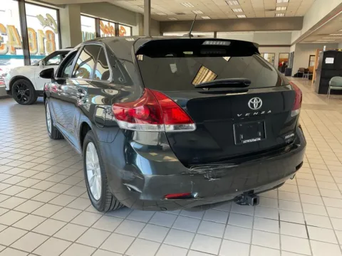 More photos of 2014 Toyota Venza XLE at Jay Wolfe Auto Outlet, MO